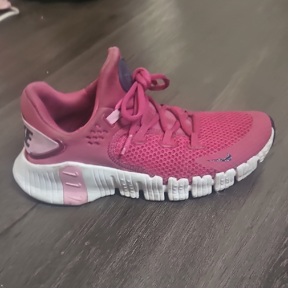 Nike Kids Pink Mesh Flex-Run Sneakers